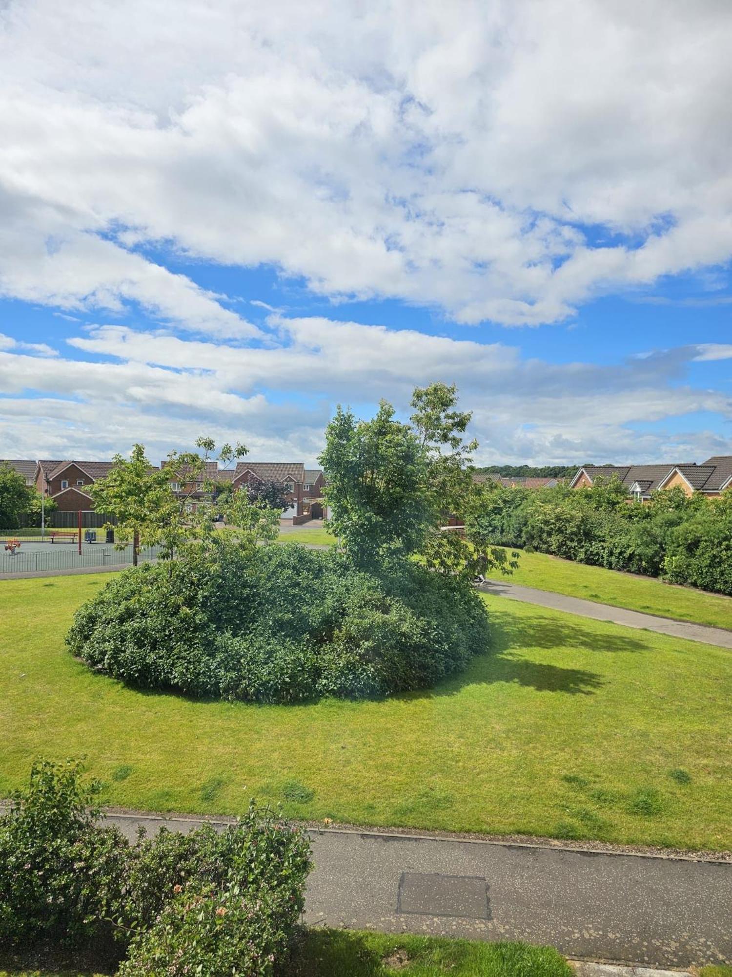 Hollybrae House Sleeps Up To 6 Holiday home *