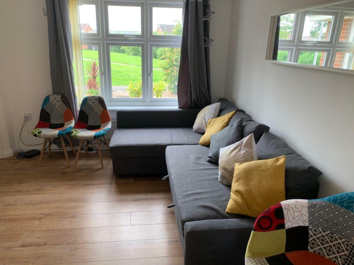 Holiday home Hollybrae House Sleeps Up To 6 Kirkcaldy